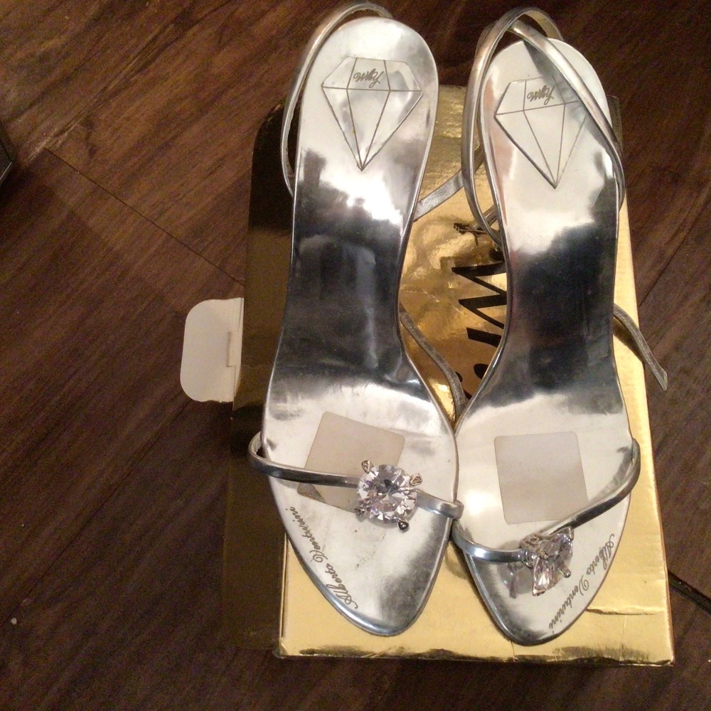 Silver diamond embellished Sandal